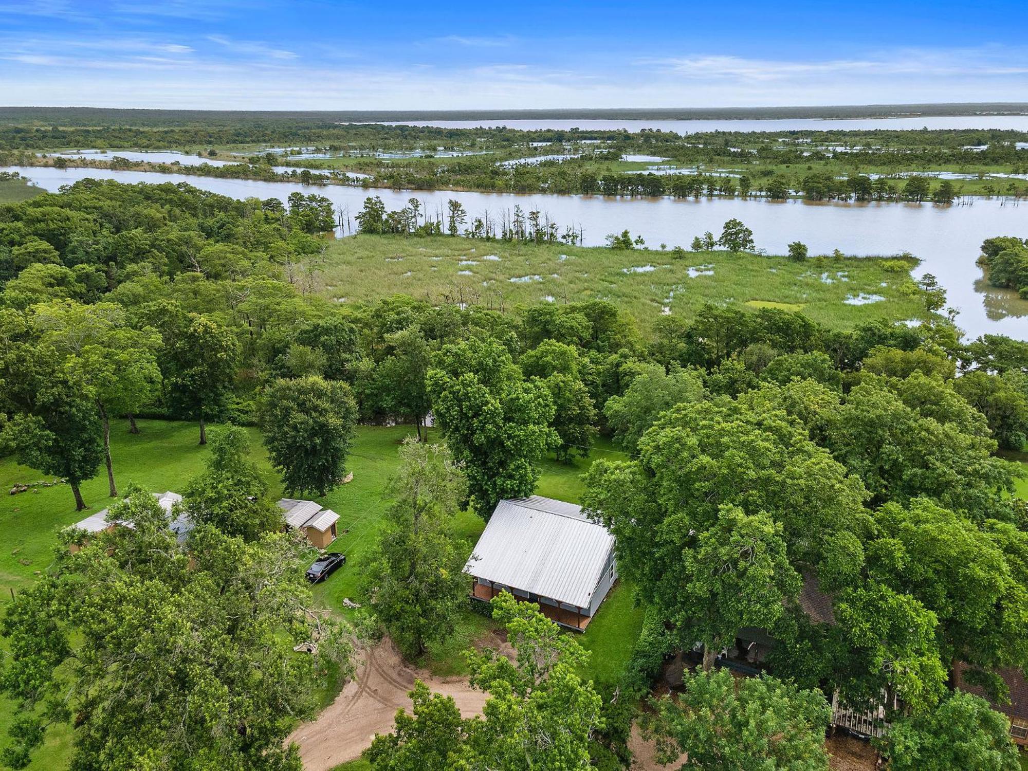 Old And Lost River Home On The River By Super Hosts Instant Book Barbers Hill Wifi Work Space Fishing Hunting Bird Watching Baytown Exterior photo